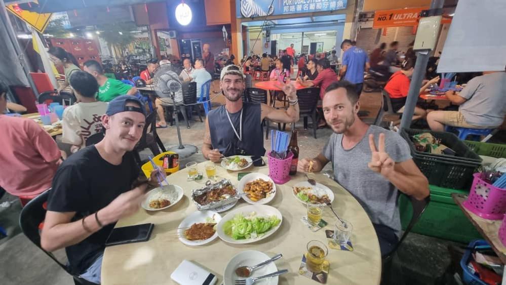 Shoplot Hostel Pangkor Kampong Pasir Bogak Kültér fotó