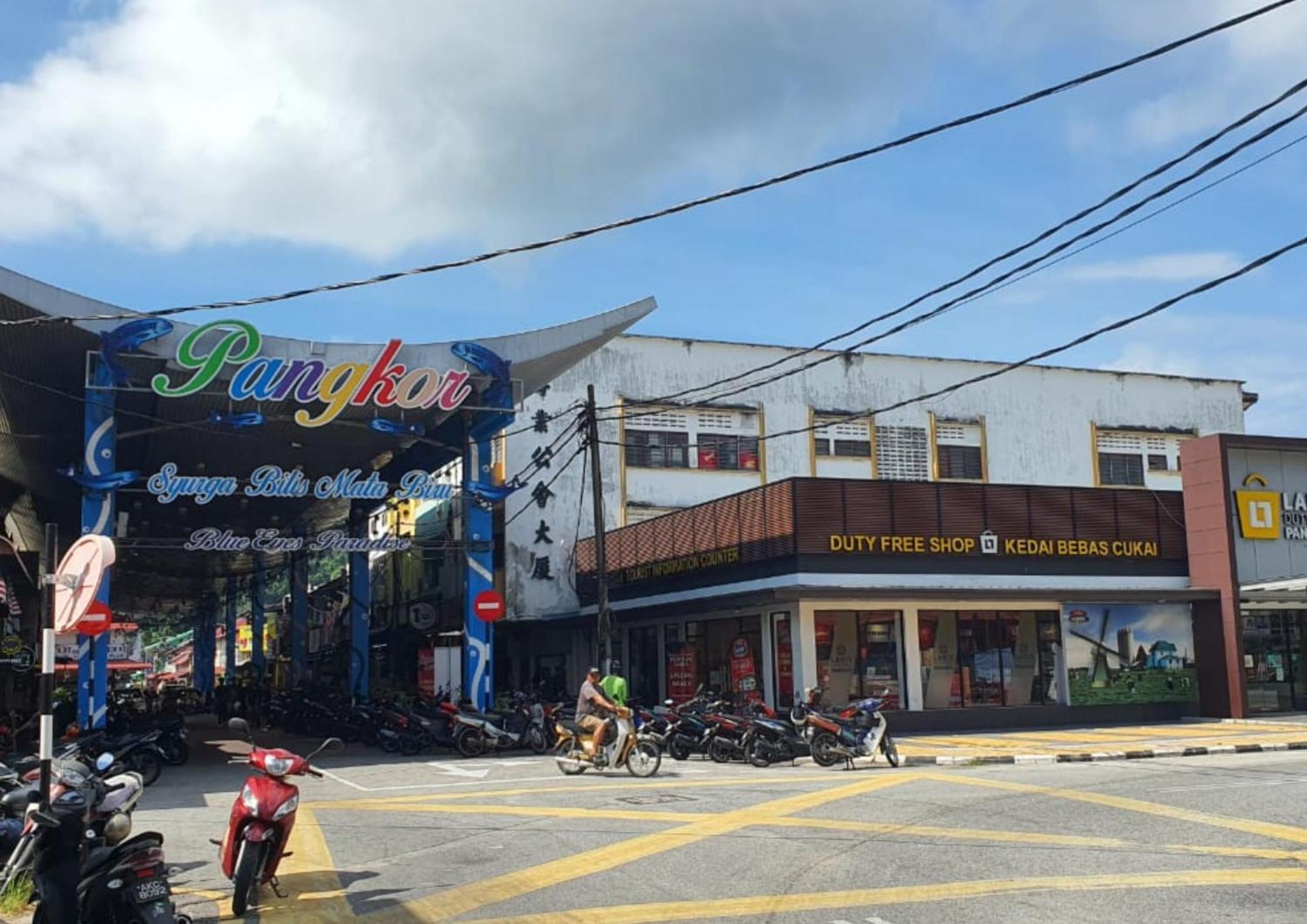 Shoplot Hostel Pangkor Kampong Pasir Bogak Kültér fotó