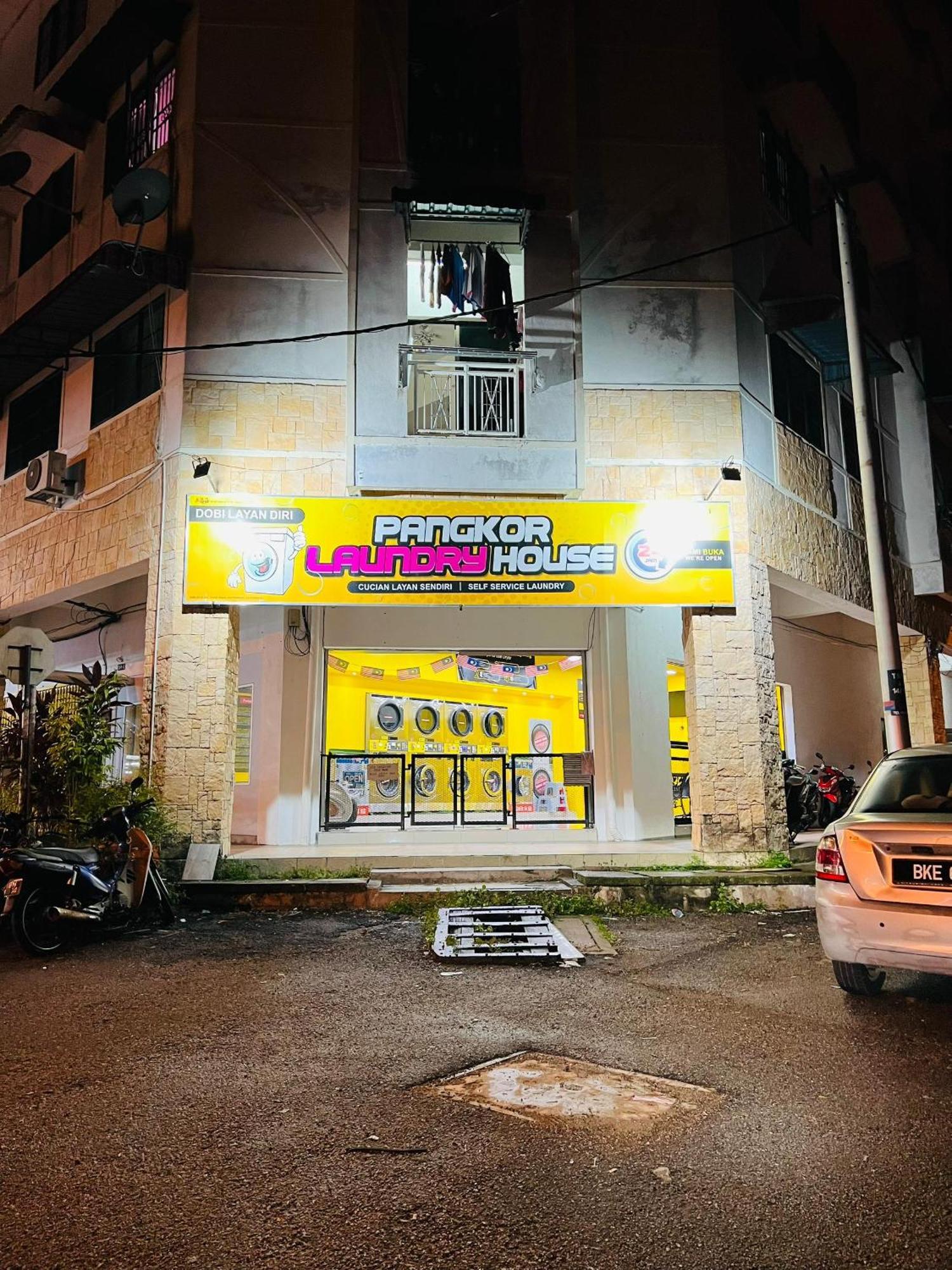 Shoplot Hostel Pangkor Kampong Pasir Bogak Kültér fotó