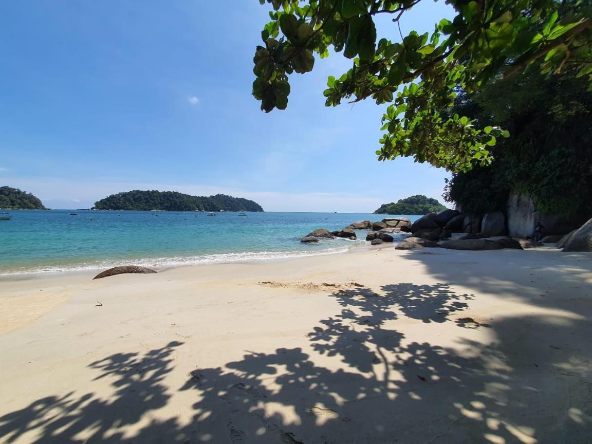 Shoplot Hostel Pangkor Kampong Pasir Bogak Kültér fotó